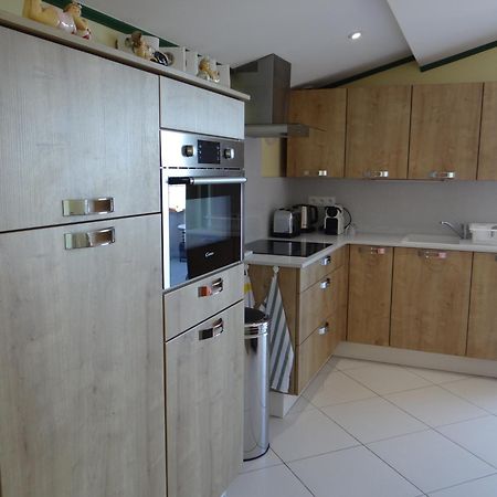 Appartement Vue Mer, Presqu'Il De Giens Hyères Екстериор снимка