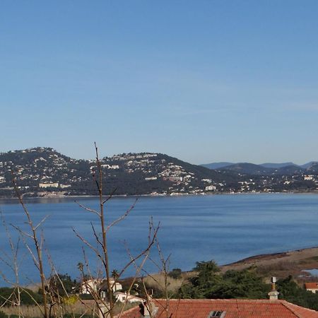 Appartement Vue Mer, Presqu'Il De Giens Hyères Екстериор снимка