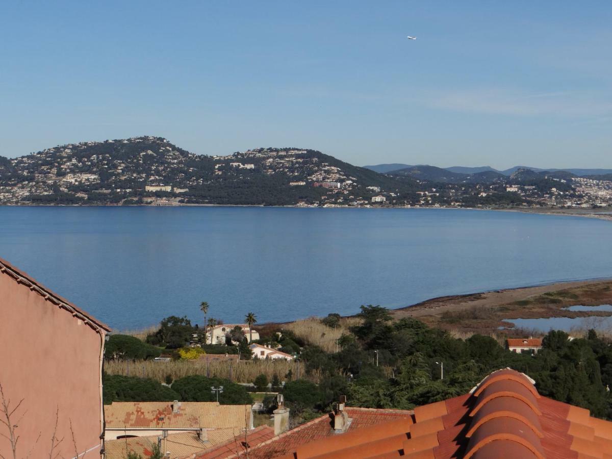 Appartement Vue Mer, Presqu'Il De Giens Hyères Екстериор снимка